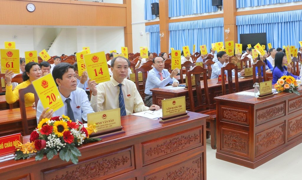 HĐND tỉnh An Giang bầu bổ sung 2 ủy viên UBND tỉnh