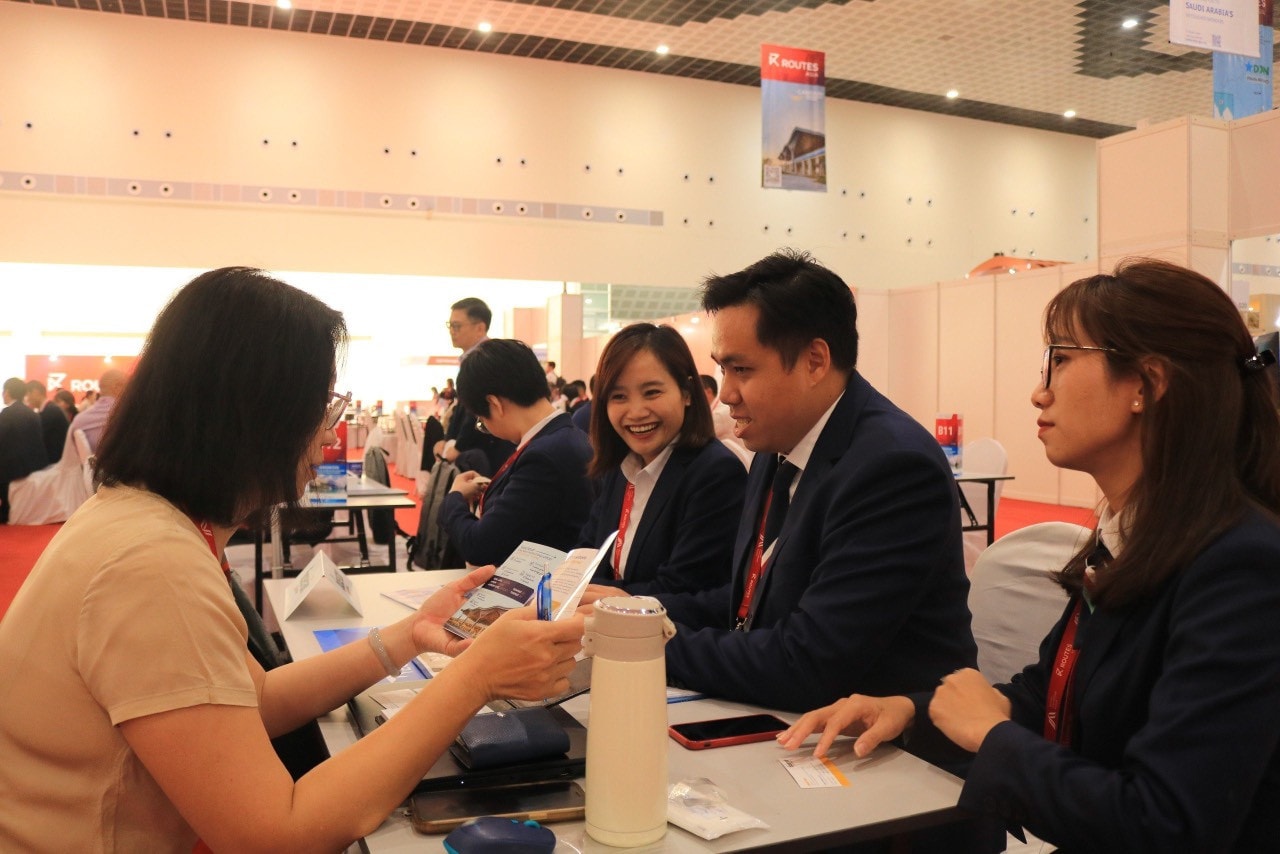 Cảng Hàng không quốc tế Cam Ranh vào Top 5 sân bay xuất sắc trong tiếp thị phát triển đường bay châu Á -3