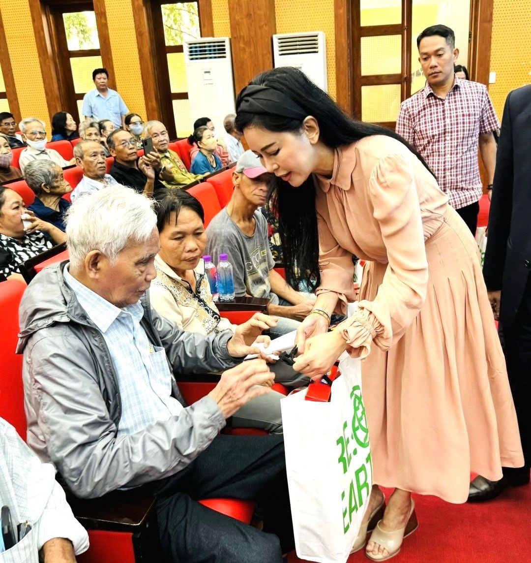 Tập đoàn Liên Thái Bình Dương đóng góp 3 tỷ đồng vào Quỹ Vì người nghèo của tỉnh Khánh Hòa -0