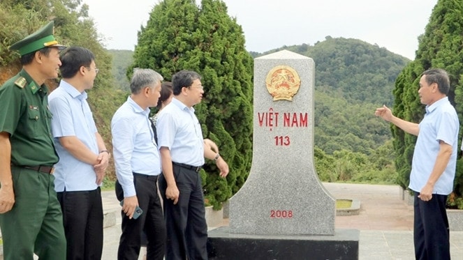 Thực hiện đầy đủ và hiệu quả các điều ước quốc tế về biên giới, lãnh thổ