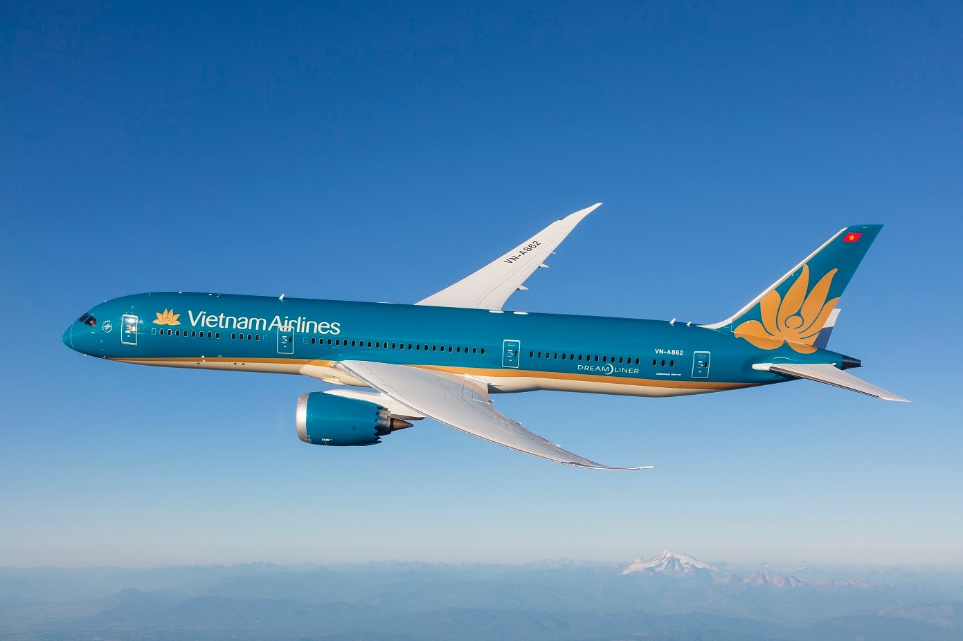 Chào hè 2024 với nhiều ưu đãi giá vé hấp dẫn khi bay cùng Vietnam Airlines -0