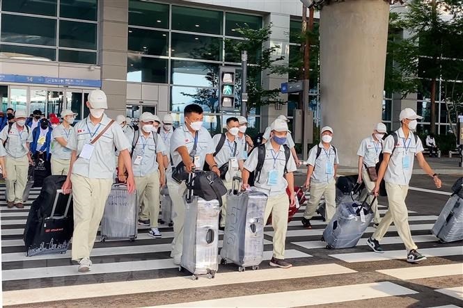 Chấp hành xong hình phạt tù chưa xóa án có được xuất khẩu lao động không? -0