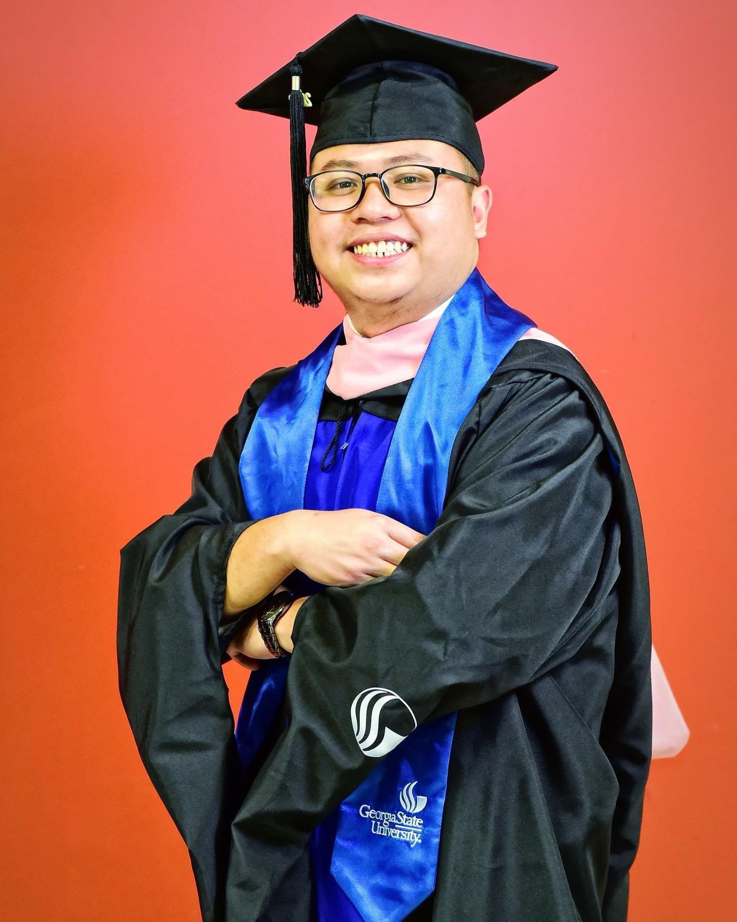 Thầy giáo dạy nhạc và hành trình giành học bổng tiến sĩ ở Mỹ -0