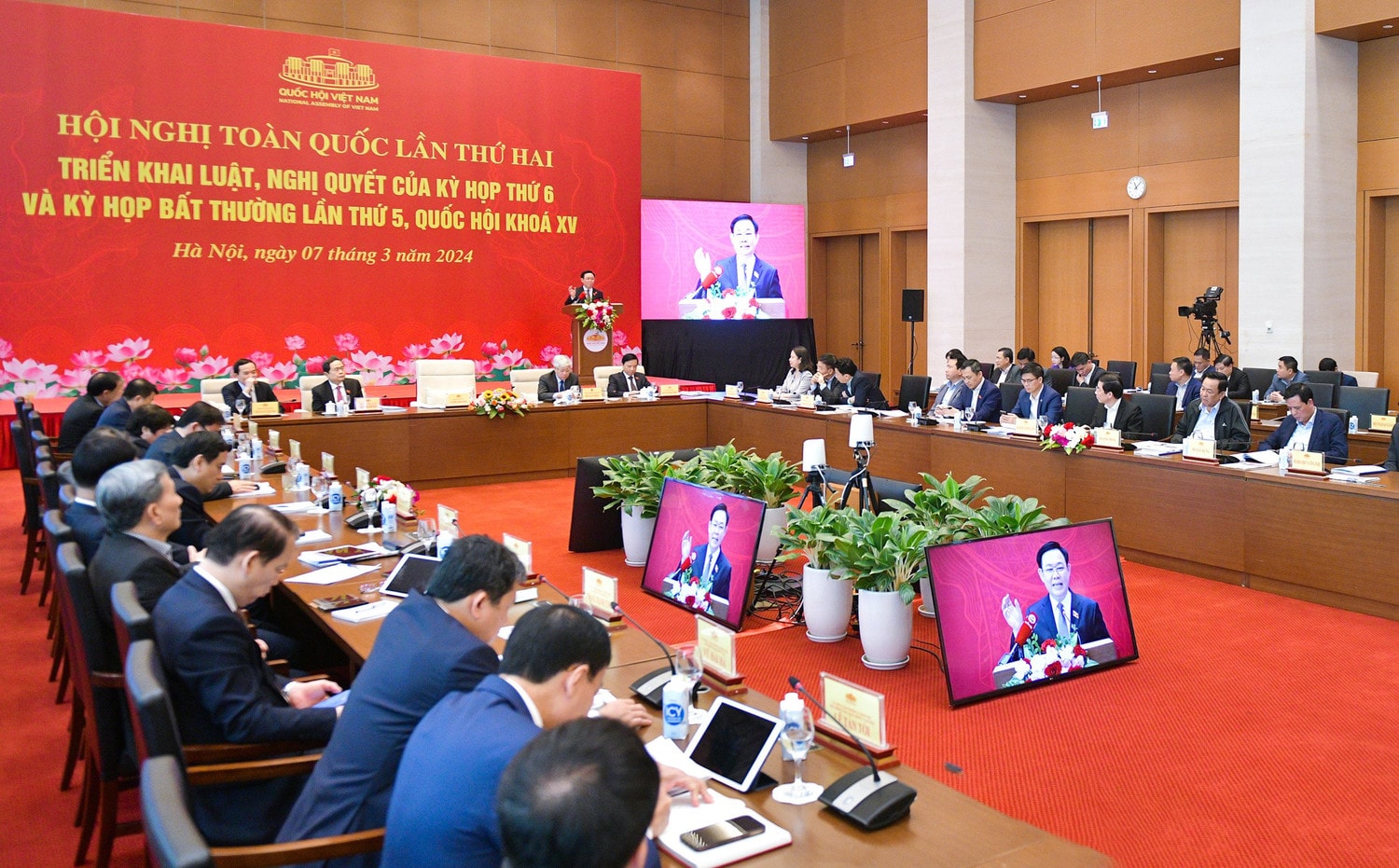 Bám sát yêu cầu, nhiệm vụ cụ thể đối với từng luật, nghị quyết, sớm đưa các quyết sách của Quốc hội vào cuộc sống -0