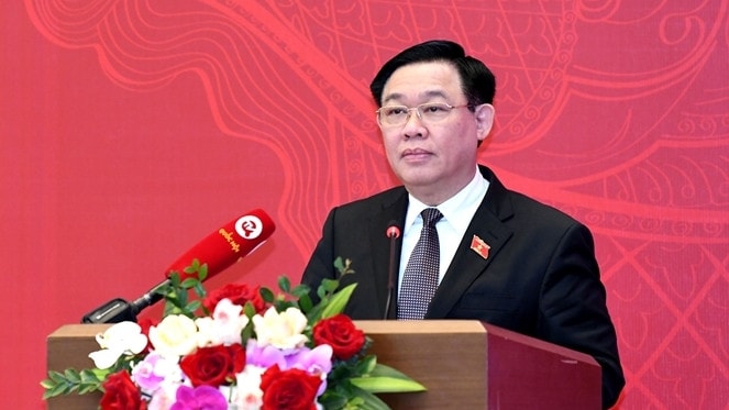 Trách nhiệm hơn nữa, phối hợp chặt chẽ, hiệu quả hơn nữa, sớm đưa các quyết sách của Quốc hội vào cuộc sống