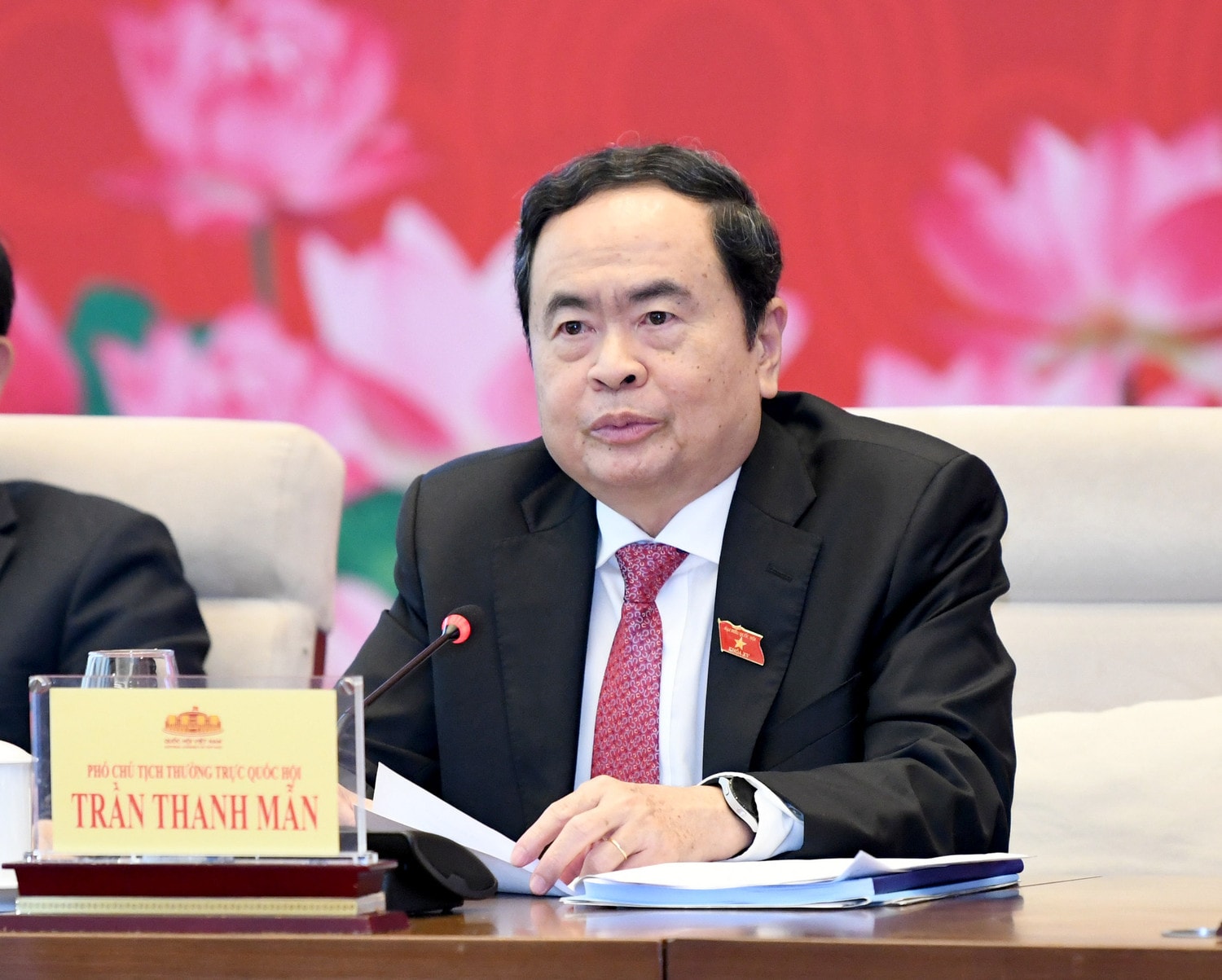Phó Chủ tịch Thường trực Quốc hội Trần Thanh Mẫn điều hành phần tham luận của các cơ quan triển khai thi hành luật, nghị quyết của Quốc hội Khai mạc Hội nghị toàn quốc lần thứ hai triển khai luật, nghị quyết của Kỳ họp thứ Sáu và Kỳ họp bất thường lần thứ Năm, Quốc hội Khóa XV -0