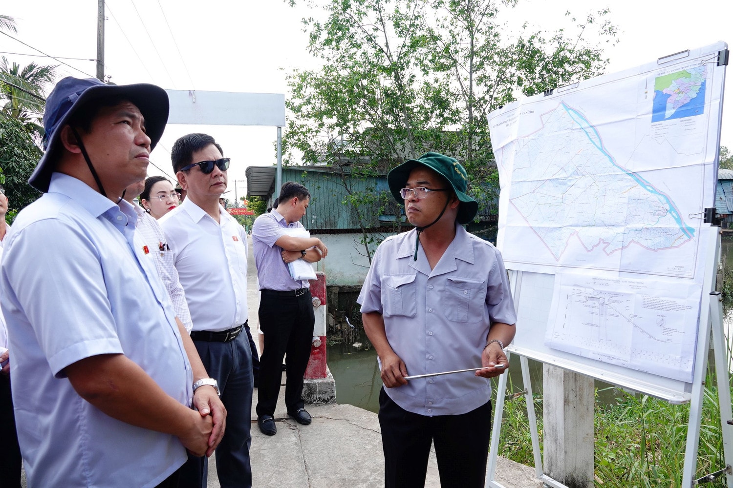 Đoàn giám sát của Quốc hội khảo sát các công trình trọng điểm trên địa bàn TP. Cần Thơ -0