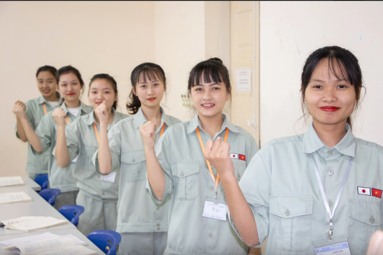 Cơ hội cho du học sinh làm việc lâu dài tại Nhật Bản và Hàn Quốc -0