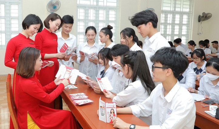 Tỏa sáng phẩm chất Phụ nữ Agribank: “Năng động - Sáng tạo - Nhân hậu- Đảm đang”
