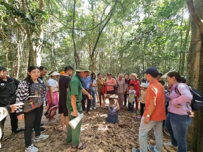 Tour đêm “Trăng chiến khu” ở Củ Chi đón khách từ ngày 18.3 -0