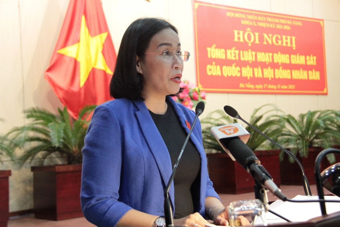Phó Chủ tịch HĐND TP Đà Nẵng Nguyễn Thị Anh Thi phát biểu. Hội nghị triển khai các luật, nghị quyết của Quốc hội là hết sức cần thiết -0