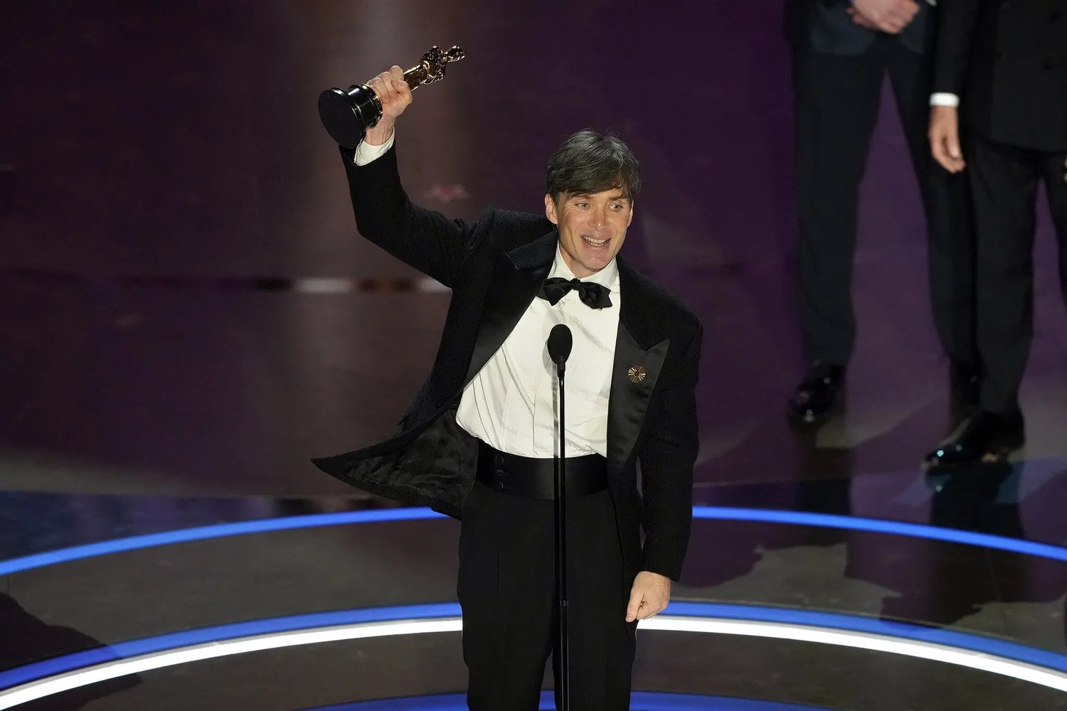 Những hình ảnh đáng chú ý tại Lễ trao giải Oscar 2024 -1