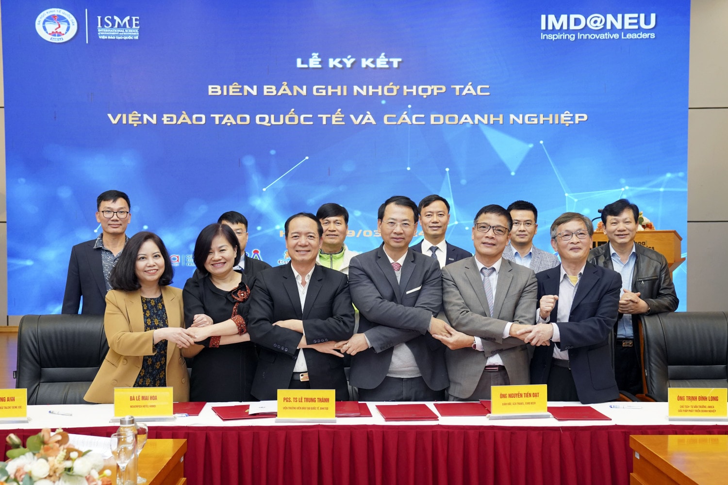 Biên bản ghi nhớ hợp tác được ký kết giữa Viện Đào tạo Quốc tế và 10 tổ chức, doanh nghiệp ký kết 2-min.jpg -0
