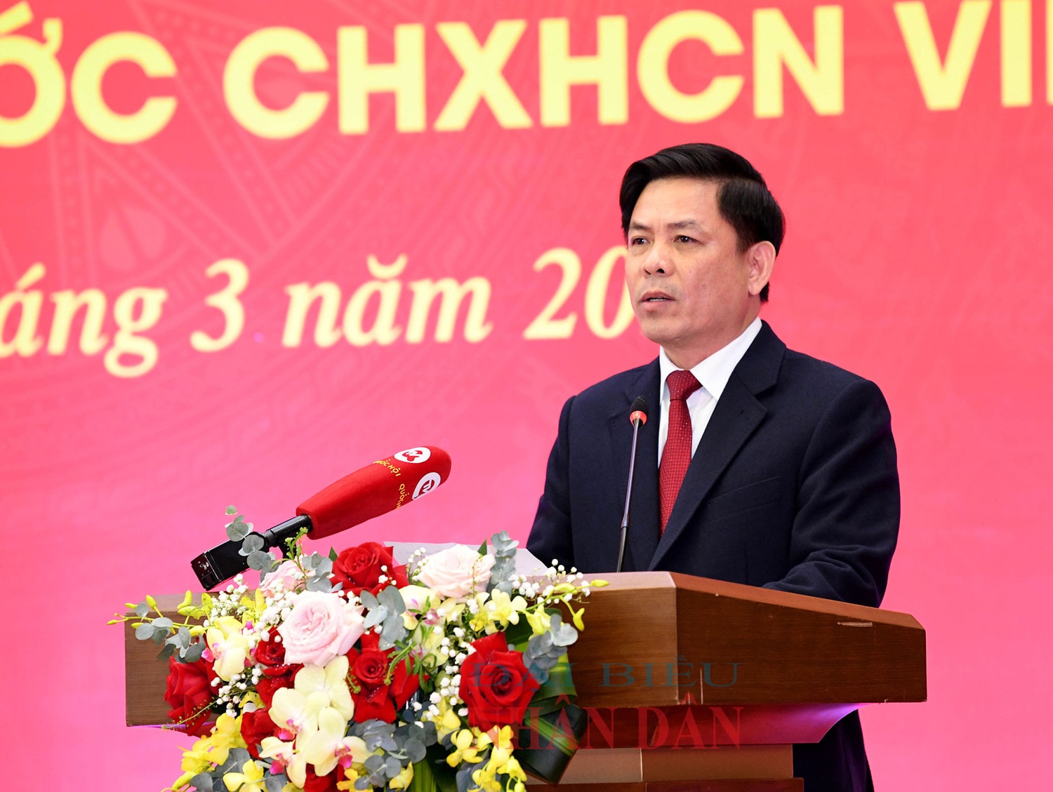 Lễ trao Huy hiệu 40 năm tuổi Đảng tặng Chủ tịch Quốc hội Vương Đình Huệ -0