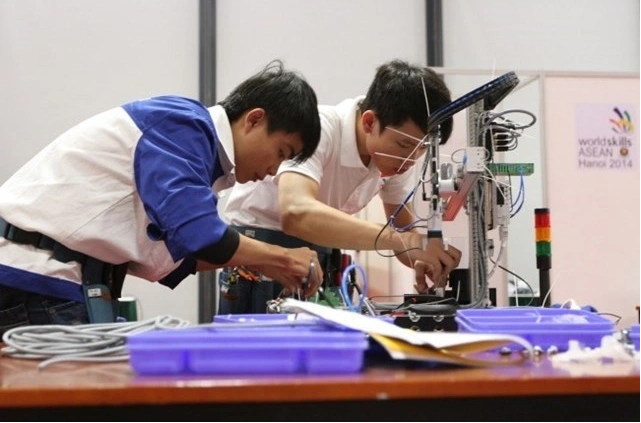 Phát triển hệ thống trường nghề chất lượng cao là ưu tiên hàng đầu -0