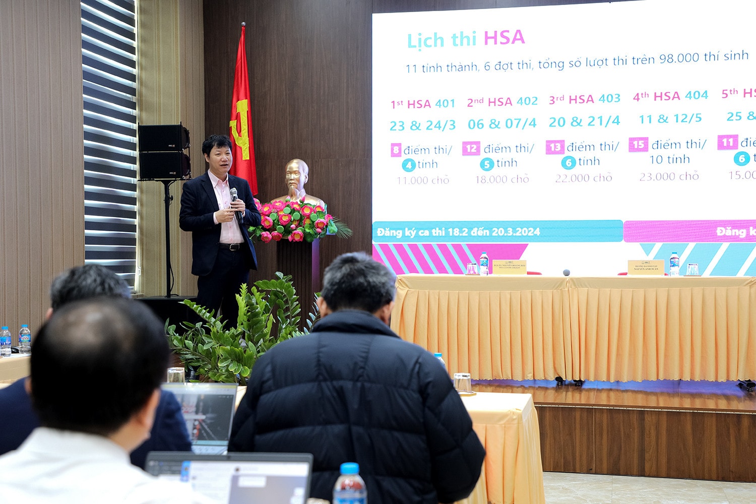 Đại học Quốc gia Hà Nội dự kiến tuyển sinh gần 18.000 chỉ tiêu bậc đại học năm 2024 -0