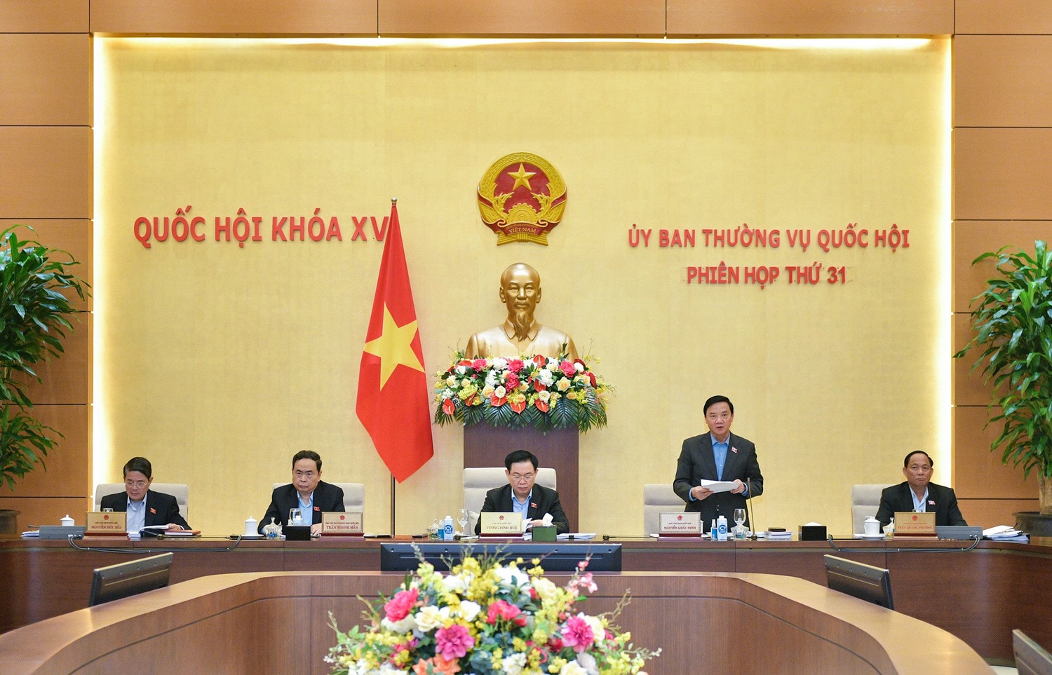 Ủy ban Thường vụ Quốc hội cho ý kiến về dự thảo Luật Tổ chức tòa án nhân dân (sửa đổi) -0