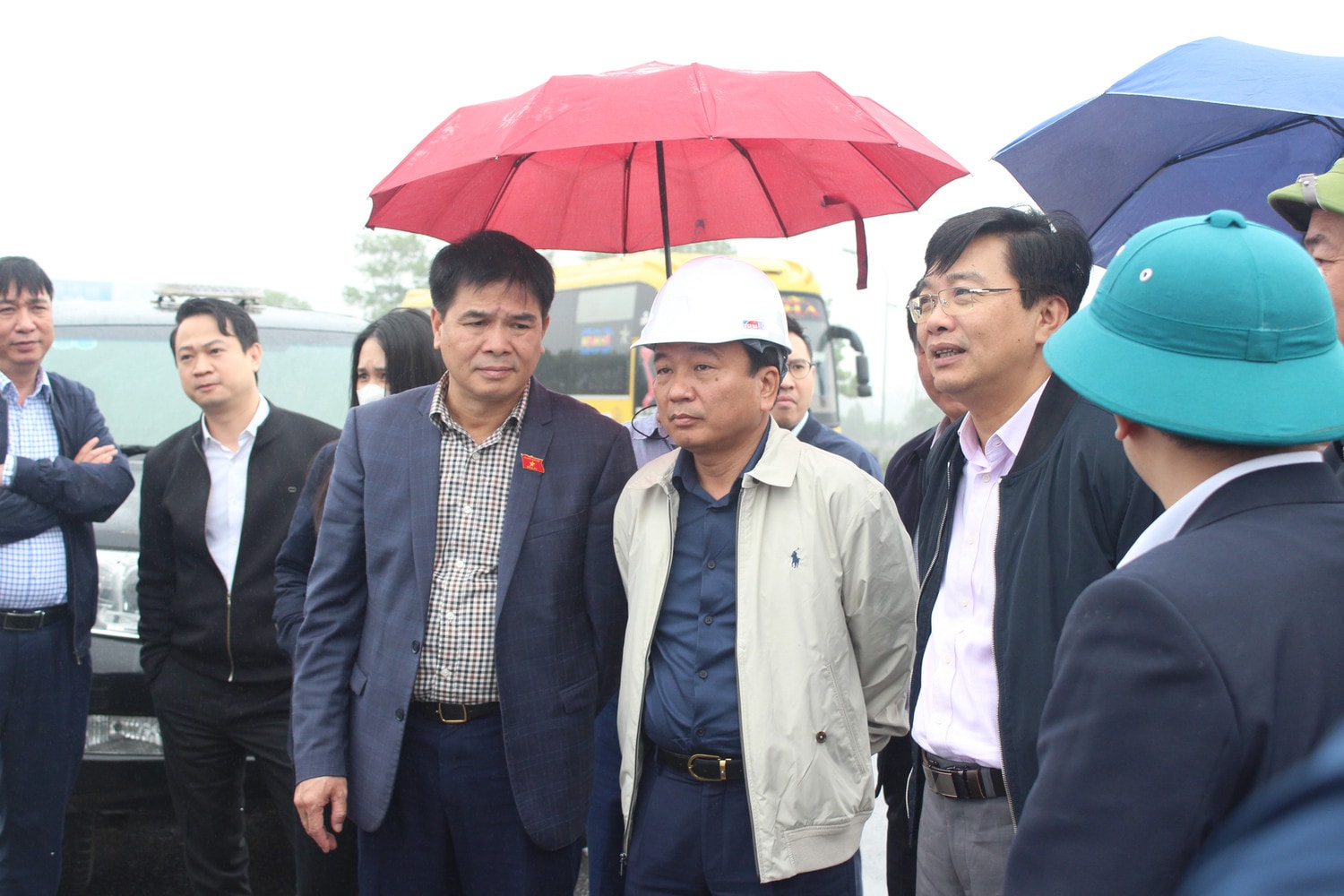Đoàn giám sát của Quốc hội nghe UBND tỉnh Ninh Bình báo cáo thực tế khai thác cao tốc Cao Bồ - Mai Sơn Đoàn giám sát của Quốc hội khảo sát việc thực hiện dự án cao tốc Cao Bồ - Mai Sơn -0