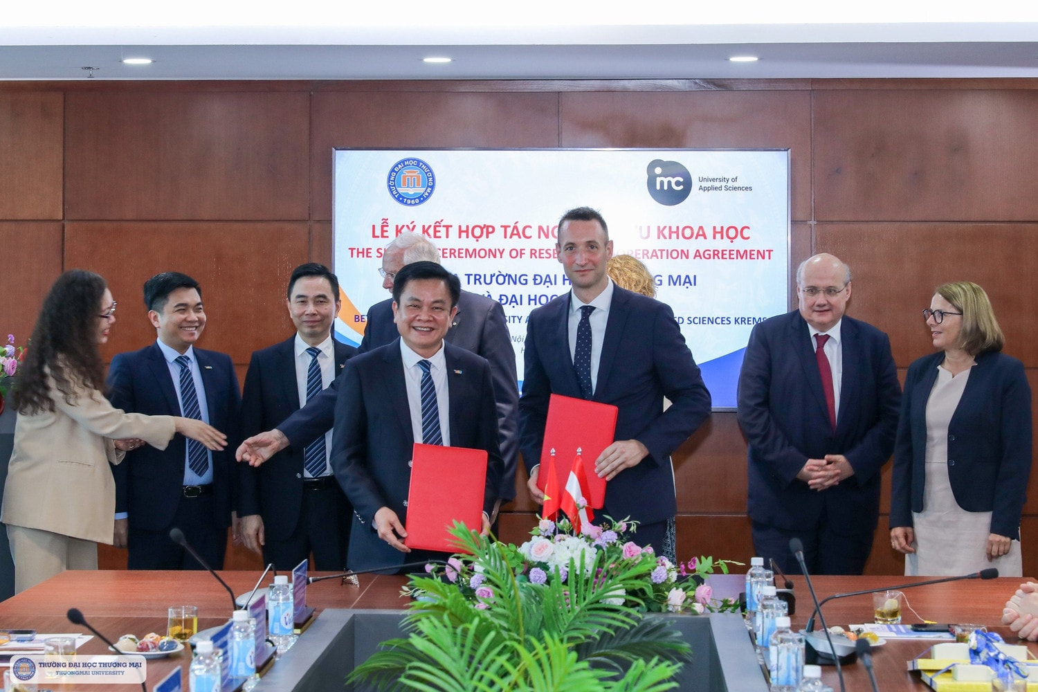 Trường Đại học Thương mại ký kết thỏa thuận hợp tác với Đại học Khoa học ứng dụng IMC KREMS (Áo) -0