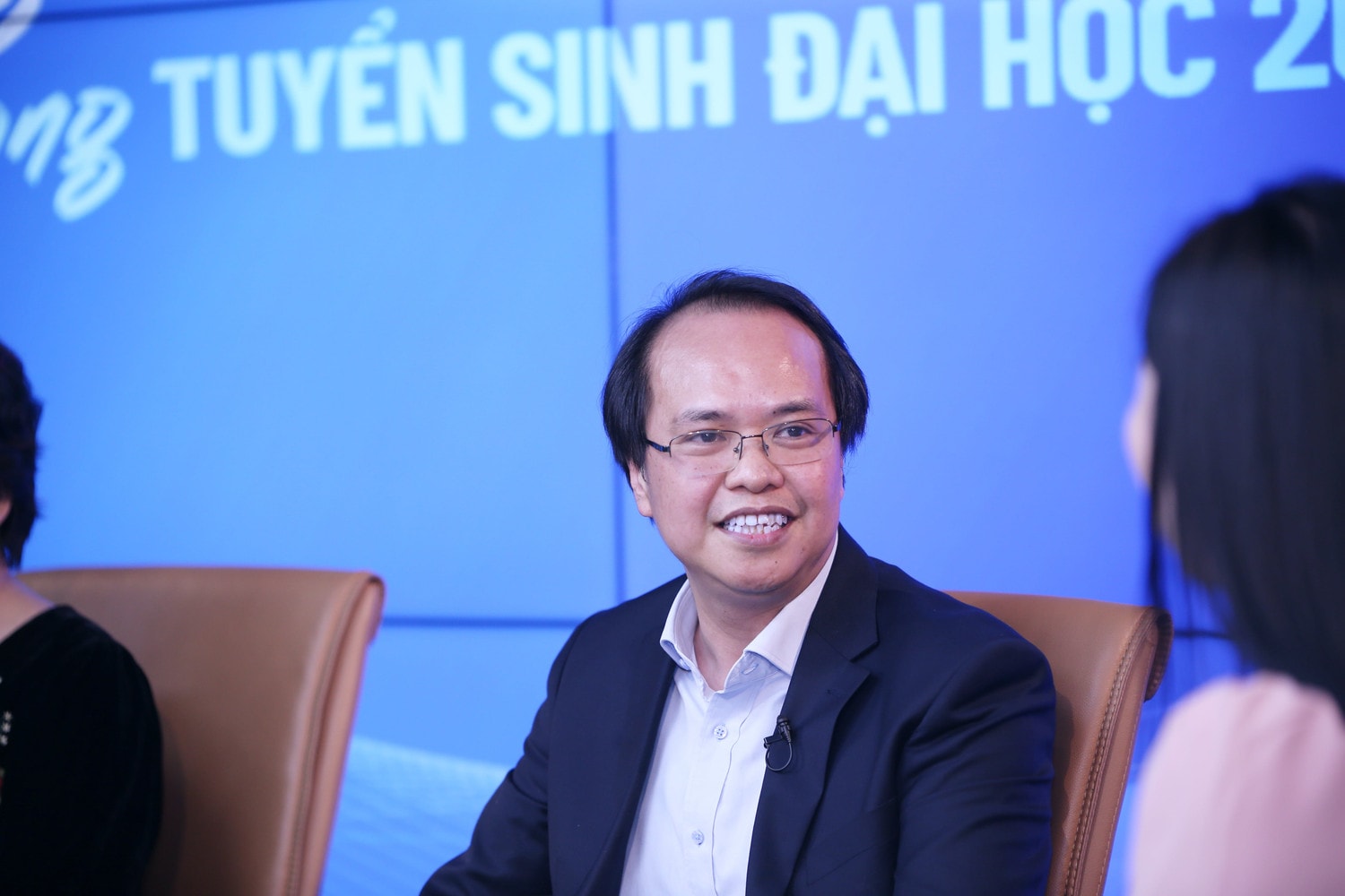 PGS.TS Nguyễn Phú Khánh, Phó Hiệu trưởng Trường Đại học Phenikaa trả lời bạn đọc Báo Đại biểu Nhân dân về điểm mới tuyển sinh năm 2024 của Trường Đại học Phenikaa (Ảnh: Đức Hiệp) PGS.TS Nguyễn Phú Khánh: Không phải cứ ngành “hot” thì cơ hội phát triển sẽ tốt hơn các ngành khác -0