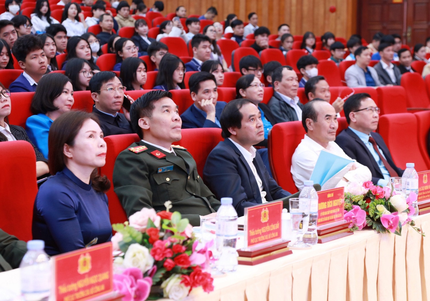 Đại biểu dự hội nghị Lào Cai: Xây dựng trường học an toàn, phòng, chống tai nạn, tệ nạn -0