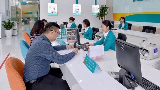 Luật Các tổ chức tín dụng 2024 có hiệu lực được kỳ vọng sẽ góp phần giúp hệ thống ngân hàng hoạt động an toàn, ổn định hơn. Ảnh: ITN