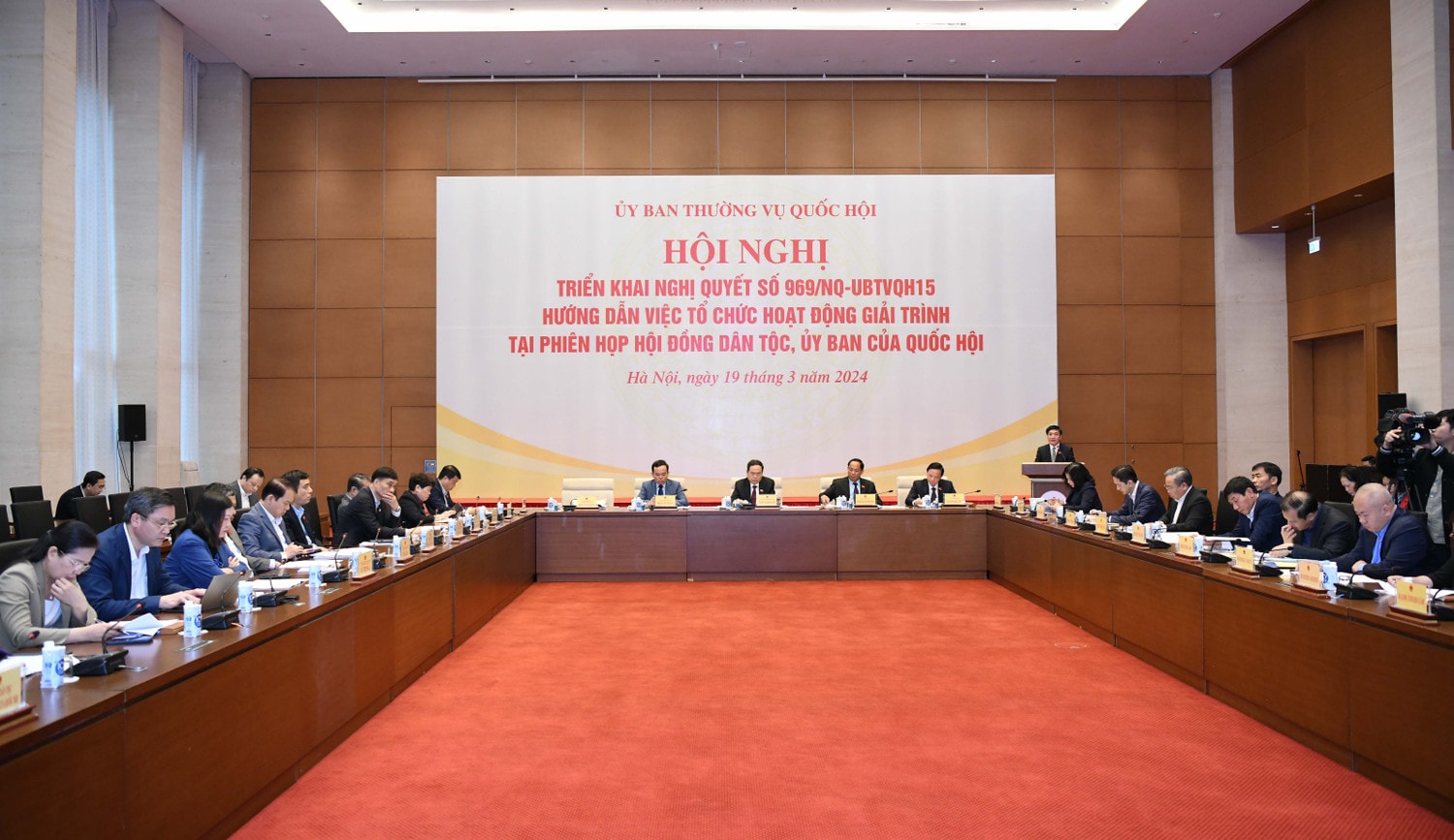 Quang cảnh Hội nghị triển khai Nghị quyết số 969/NQ-UBTVQH15 của Ủy ban Thường vụ Quốc hội hướng dẫn việc tổ chức hoạt động giải trình tại Phiên họp Hội đồng Dân tộc, các Ủy ban của Quốc hội. Ảnh: Lâm Hiển Phó Chủ tịch Thường trực Quốc hội Trần Thanh Mẫn chủ trì Hội nghị triển khai Nghị quyết của Ủy ban Thường vụ Quốc hội về hoạt động giải trình -0