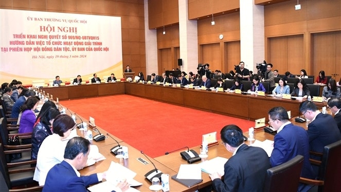 Quang cảnh hội nghị. Ảnh: Lâm Hiển Đưa hoạt động giải trình vào nền nếp, thể hiện rõ nét tinh thần đổi mới của Quốc hội trong hoạt động giám sát