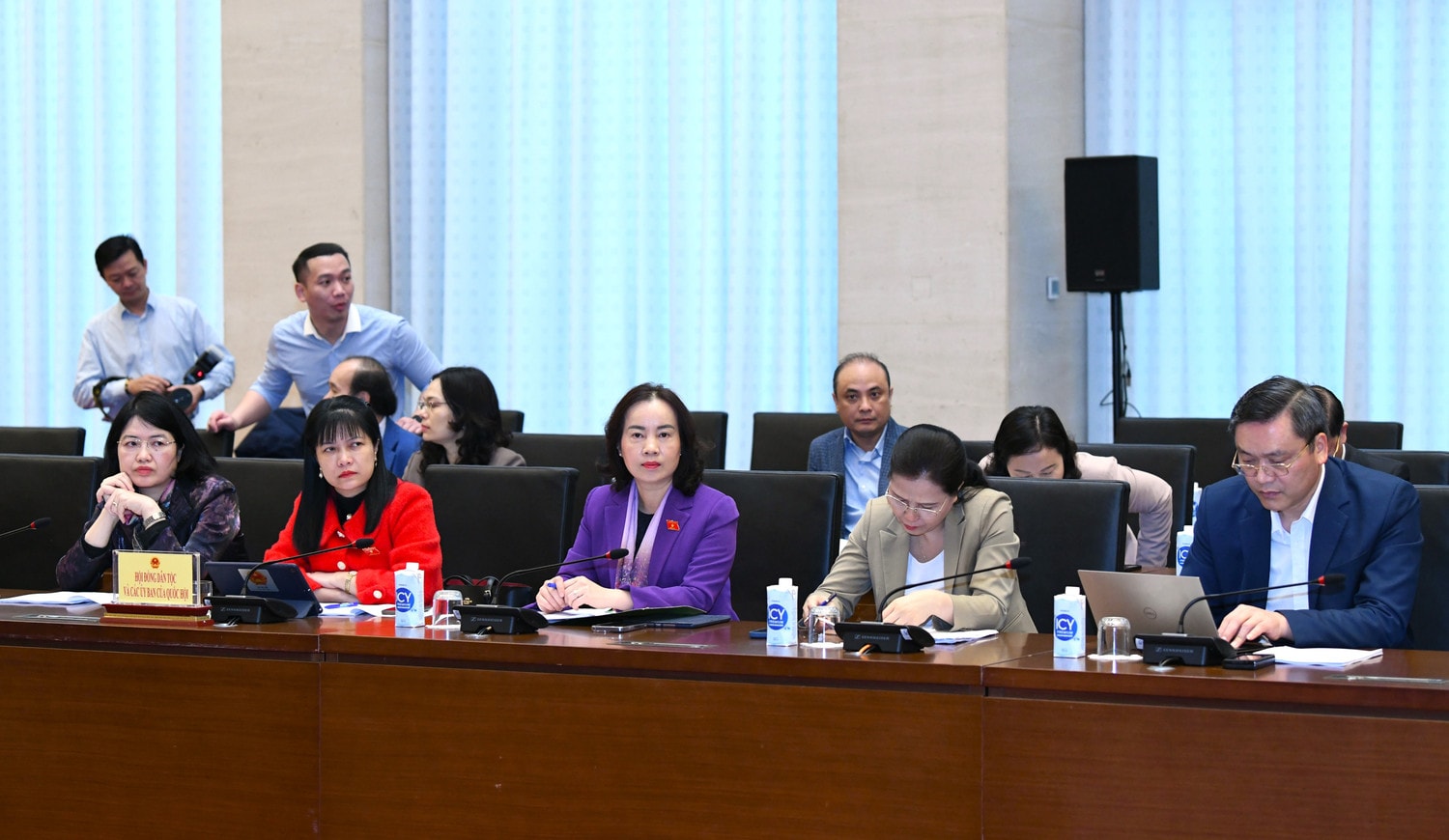 Các đại biểu dự Hội nghị. Ảnh: Lâm Hiển Phó Chủ tịch Thường trực Quốc hội Trần Thanh Mẫn chủ trì Hội nghị triển khai Nghị quyết của Ủy ban Thường vụ Quốc hội về hoạt động giải trình