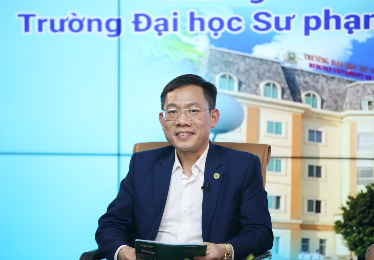 Theo ông Nguyễn Xuân Trường, Trường Đại học Sư phạm Kỹ thuật Hưng Yên đào tạo theo định hướng ứng dụng, nên khối lượng kiến thức là thực hành, thí nghiệm, thực tập lên tới gần 40% của chương trình đào tạo (Ảnh: Đức Hiệp) Điều thí sinh cần lưu ý khi đăng ký xét tuyển vào Trường Đại học Sư phạm Kỹ thuật Hưng Yên năm 2024 -0