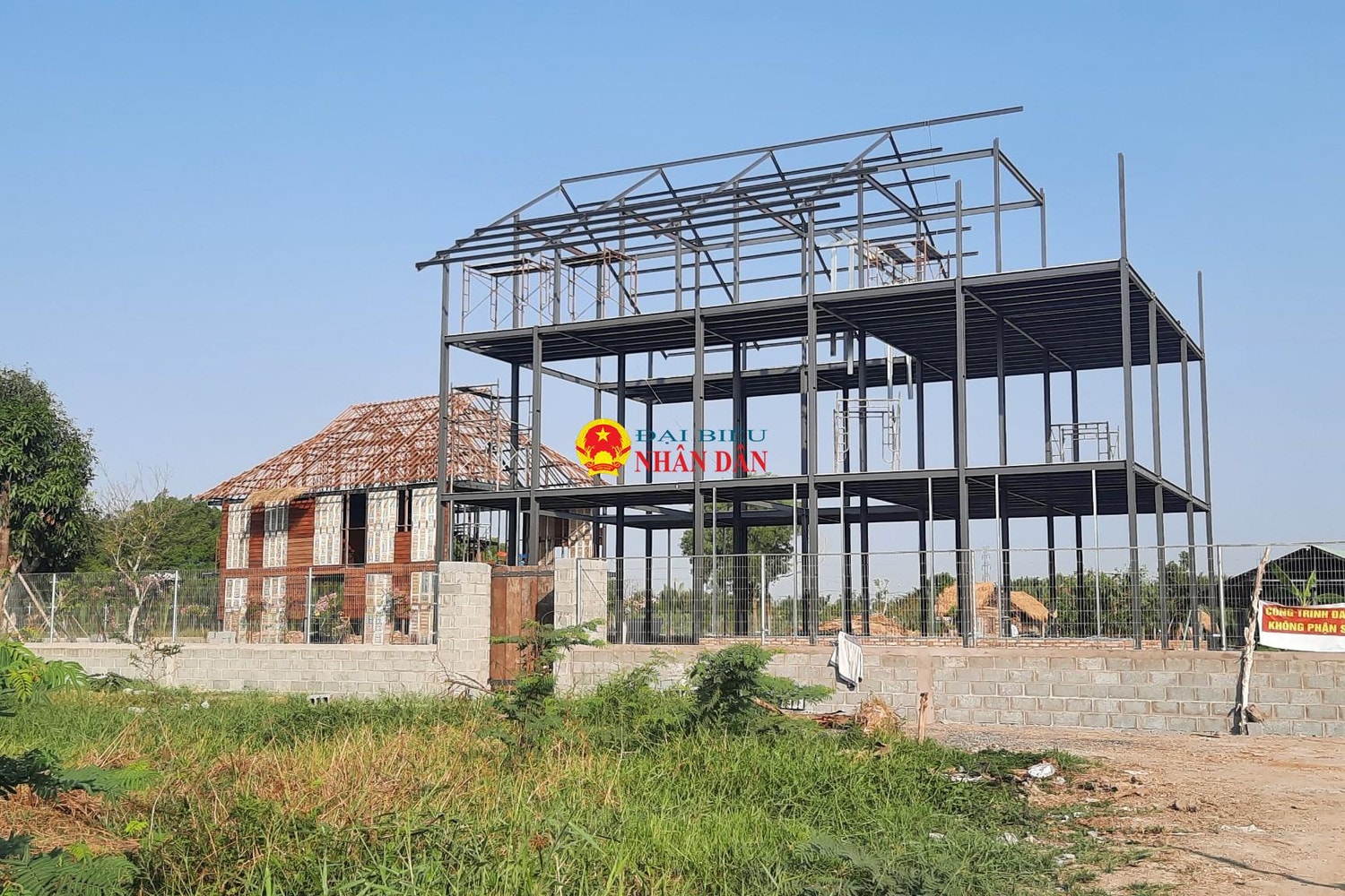 TP. Hồ Chí Minh: Người dân phản ánh việc san lấp bờ sông Tắc, xây dựng công trình trên đất nông nghiệp tại một phường ở TP Thủ Đức -0