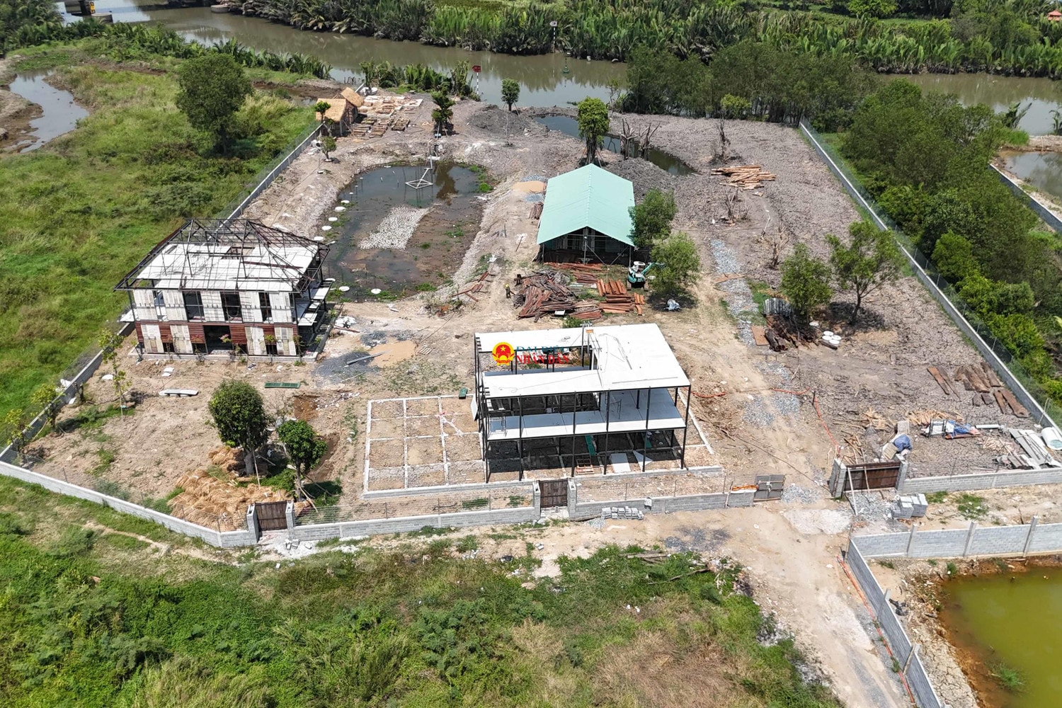 TP. Hồ Chí Minh: Người dân phản ánh việc san lấp bờ sông Tắc, xây dựng công trình trên đất nông nghiệp tại một phường ở TP Thủ Đức -0