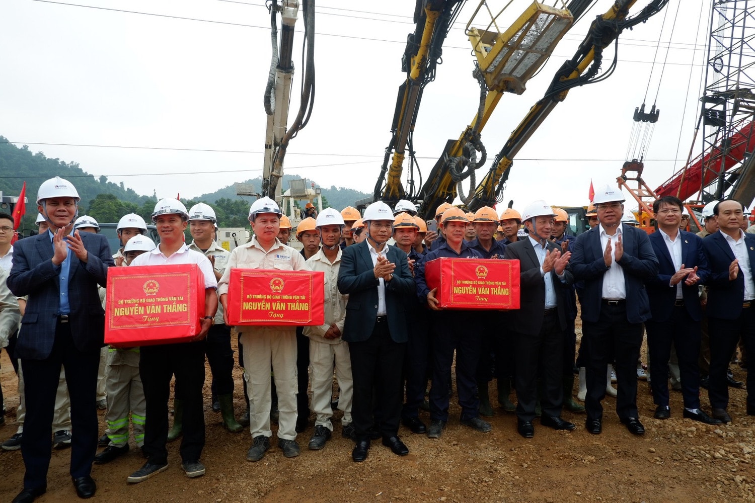Bộ trưởng GTVT Nguyễn Văn Thắng dự khởi công dự án cải tạo đường sắt khu vực đèo Khe Nét -0