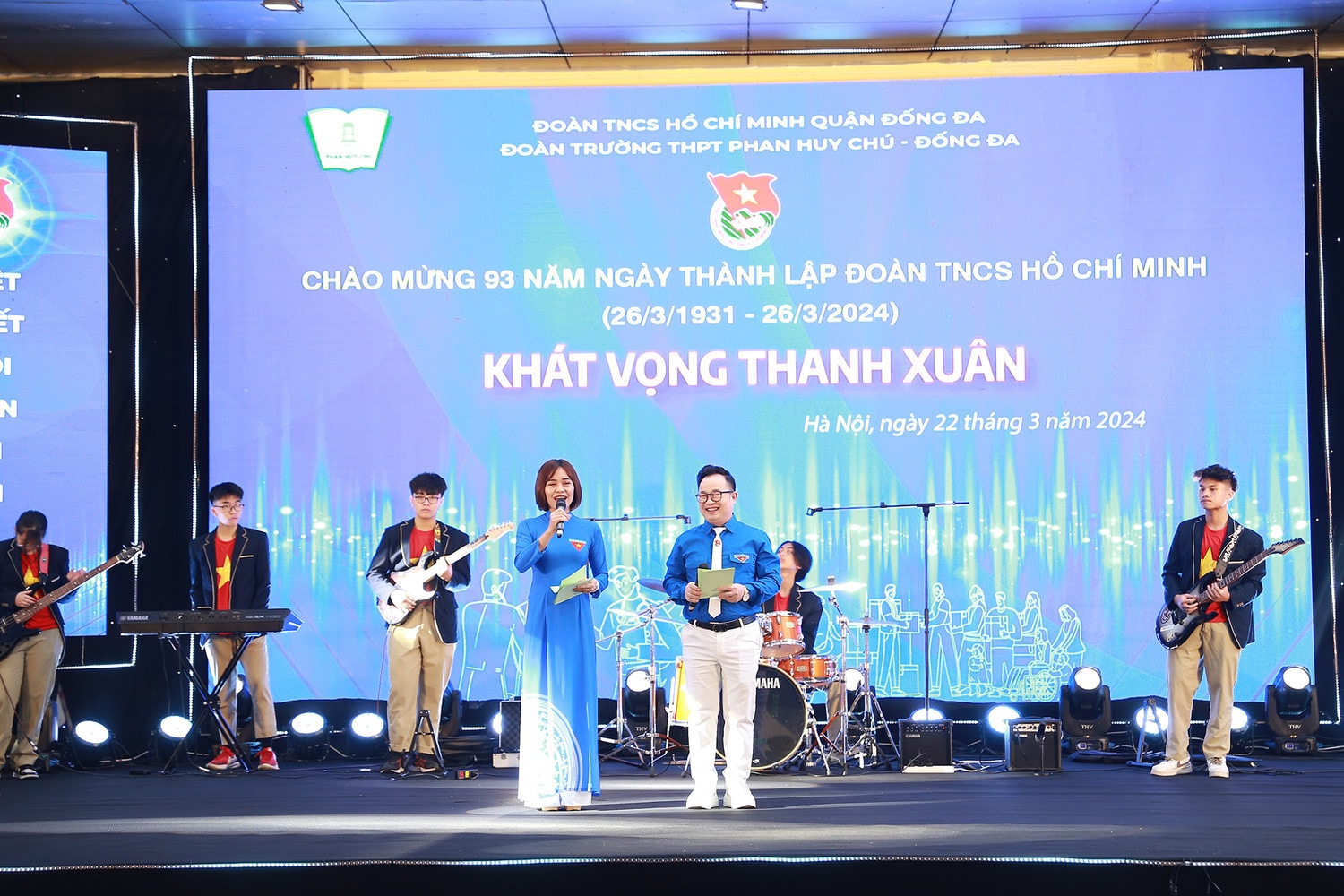 Sôi nổi chương trình chào mừng 93 năm ngày thành lập Đoàn TNCS Hồ Chí Minh của Trường THPT Phan Huy Chú - Đống Đa -0