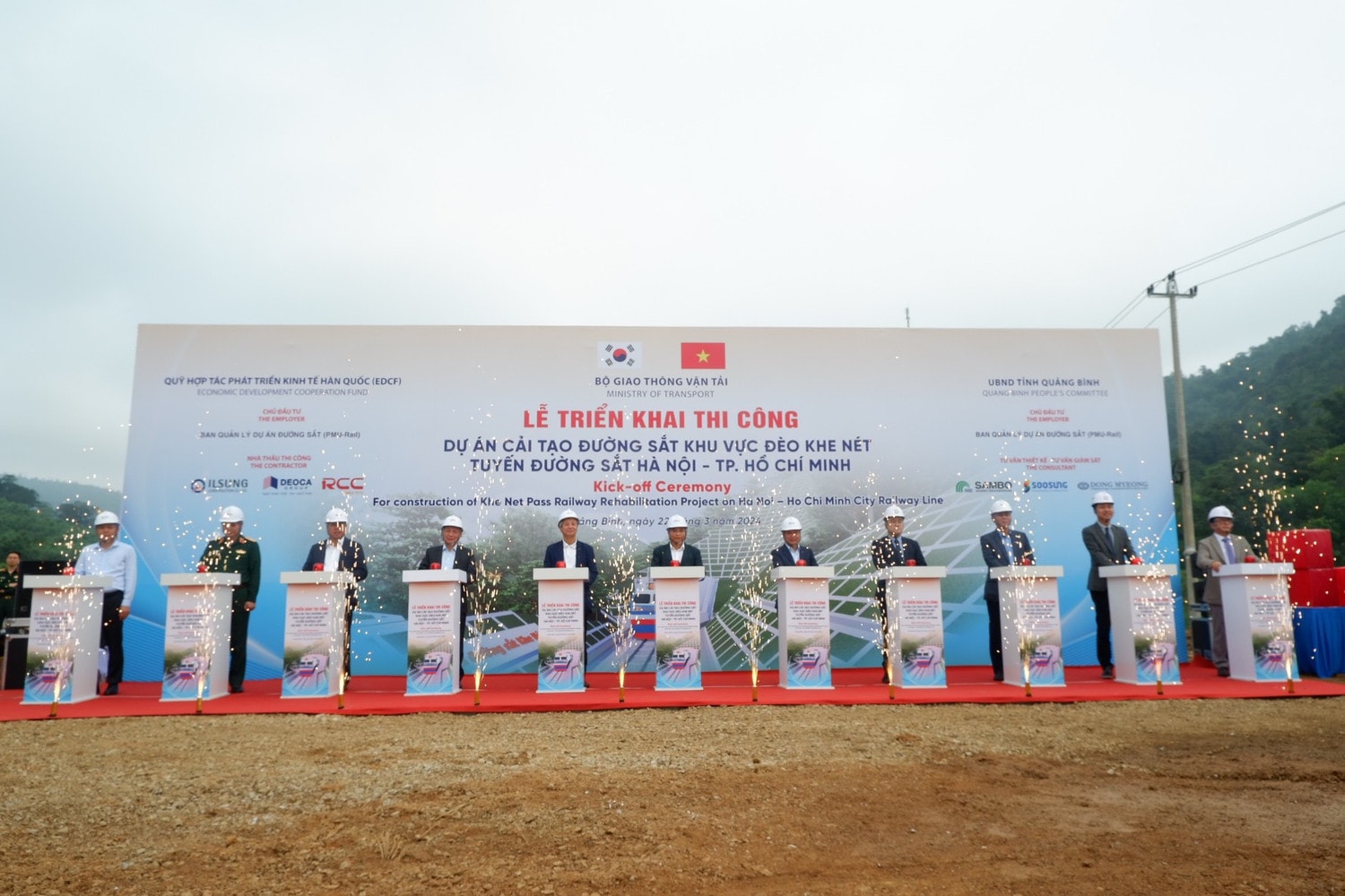 Bộ trưởng GTVT Nguyễn Văn Thắng dự khởi công dự án cải tạo đường sắt khu vực đèo Khe Nét -0