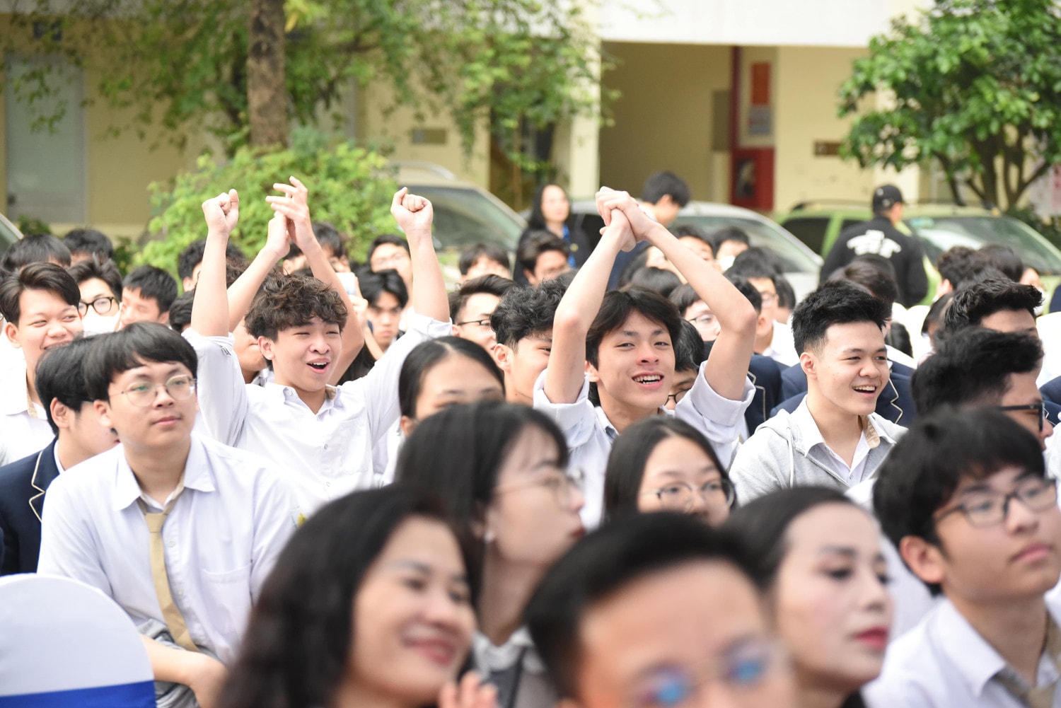 Sôi nổi chương trình chào mừng 93 năm ngày thành lập Đoàn TNCS Hồ Chí Minh của Trường THPT Phan Huy Chú - Đống Đa ảnh 21 Sôi nổi chương trình chào mừng 93 năm ngày thành lập Đoàn TNCS Hồ Chí Minh của Trường THPT Phan Huy Chú - Đống Đa -0