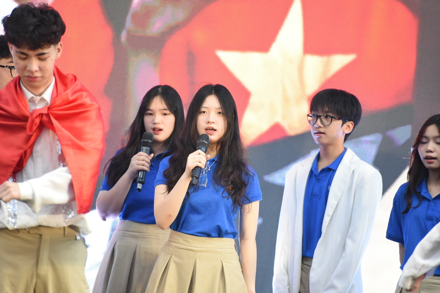 (Ảnh: Xuân Quý) Sôi nổi chương trình chào mừng 93 năm ngày thành lập Đoàn TNCS Hồ Chí Minh của Trường THPT Phan Huy Chú - Đống Đa -0