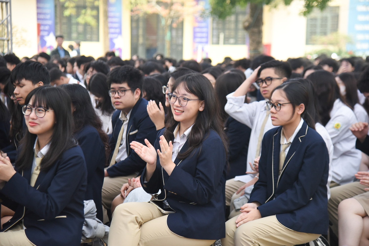 Sôi nổi chương trình chào mừng 93 năm ngày thành lập Đoàn TNCS Hồ Chí Minh của Trường THPT Phan Huy Chú - Đống Đa ảnh 4 Sôi nổi chương trình chào mừng 93 năm ngày thành lập Đoàn TNCS Hồ Chí Minh của Trường THPT Phan Huy Chú - Đống Đa -0