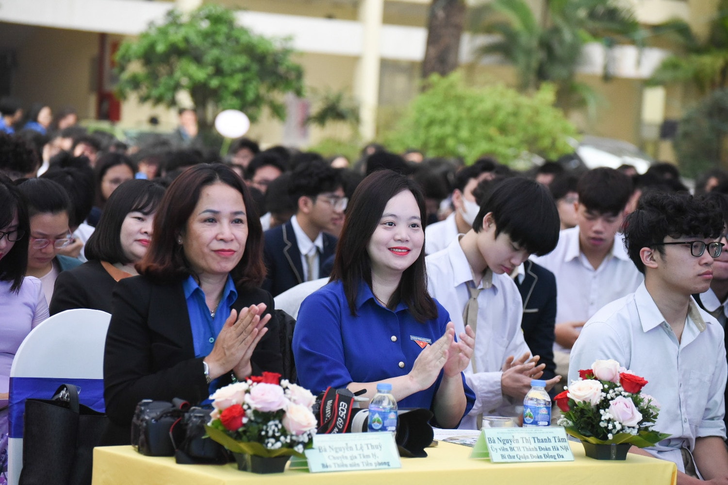 Đại biểu tham dự chương trình chào mừng 93 năm ngày thành lập Đoàn Thanh niên Cộng sản Hồ Chí Minh của Trường THPT Phan Huy Chú - Đống Đa (Ảnh: Xuân Quý) Sôi nổi chương trình chào mừng 93 năm ngày thành lập Đoàn TNCS Hồ Chí Minh của Trường THPT Phan Huy Chú - Đống Đa -0