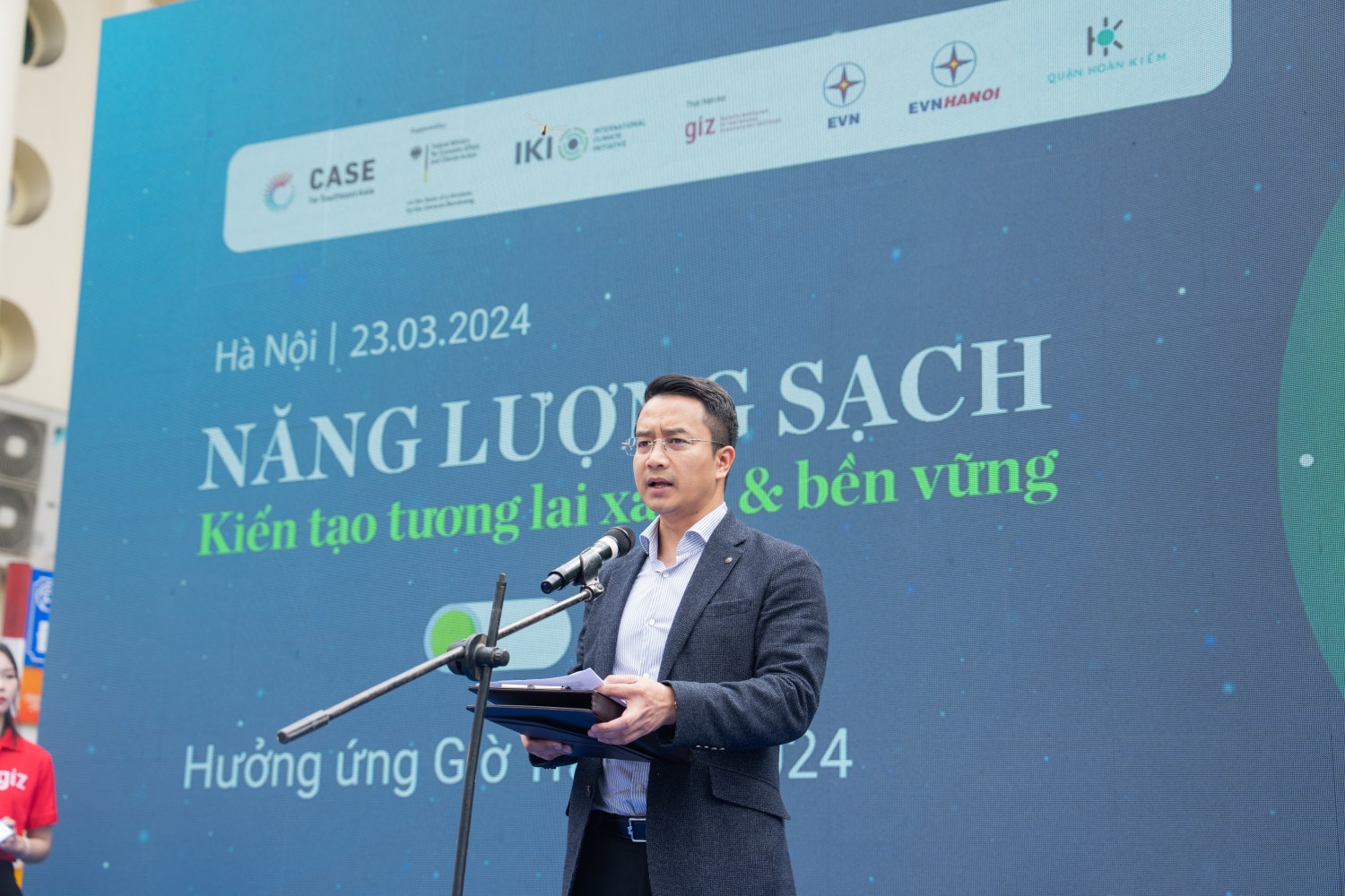 Phó Chủ tịch UBND quận Hoàn Kiếm Trịnh Hoàng Tùng phát biểu tại sự kiện