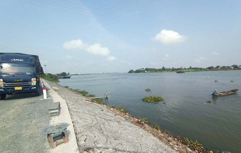 Bắt nguyên giám đốc Ban Quản lý dự án đầu tư xây dựng công trình giao thông và nông nghiệp tỉnh An Giang