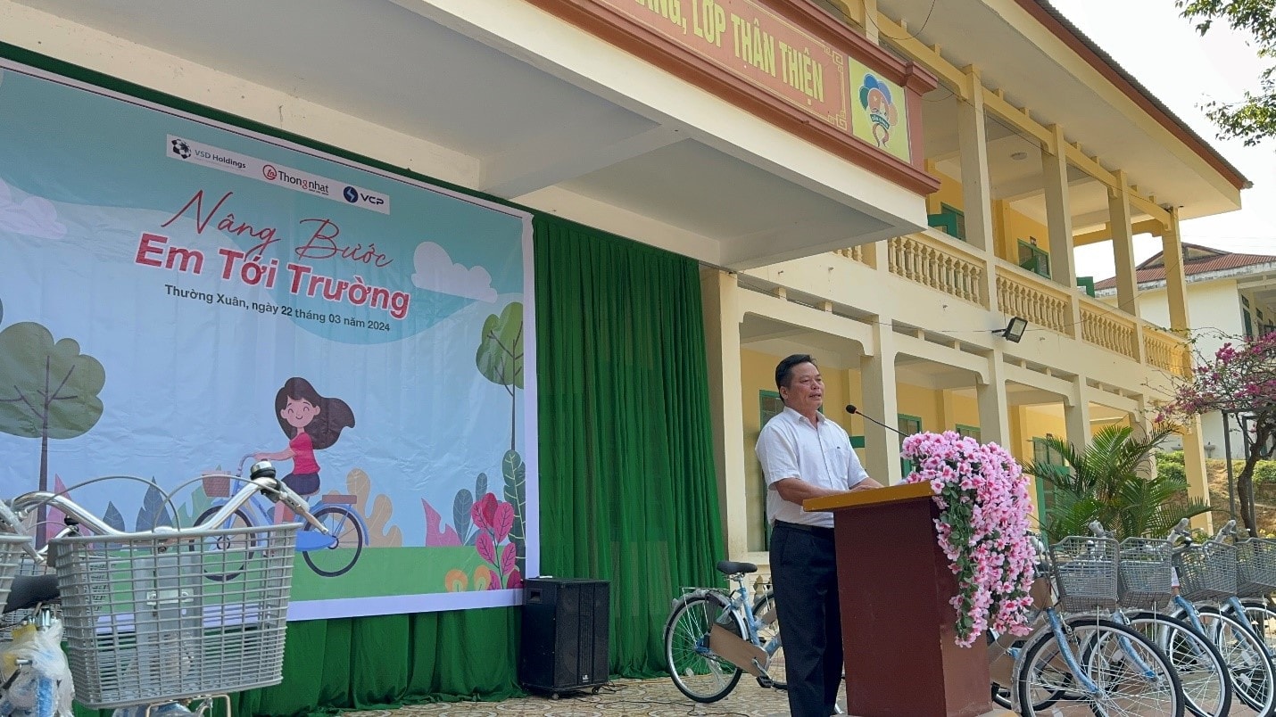 Trao quà cho các em học sinh nghèo, hoàn cảnh khó khăn huyện vùng cao, tỉnh Thanh Hóa -0
