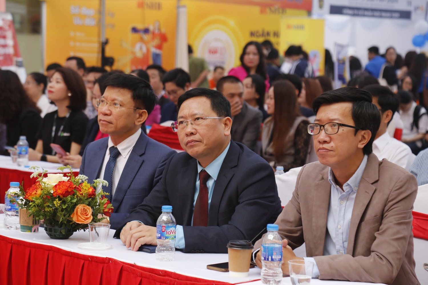 Đại biểu tham dự chương trình Trường ĐH KHXH&NV, ĐHQGHN: Đảm bảo yếu tố hàn lâm học thuật nhưng không coi nhẹ yếu tố hội nhập -0