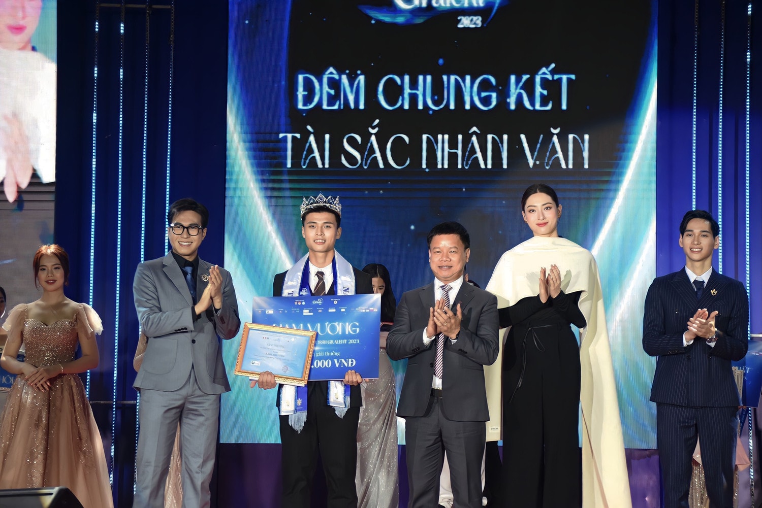 Lộ diện cặp đôi đăng quang 