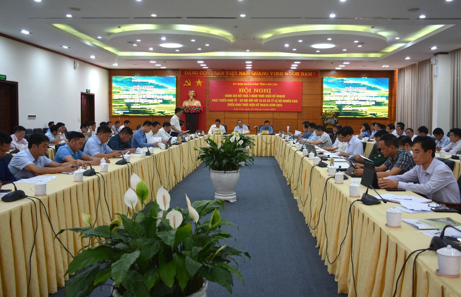 Lào Cai: Triển khai kế hoạch phát triển kinh tế - xã hội năm 2024 đối với 10 xã có tỷ lệ hộ nghèo cao -0