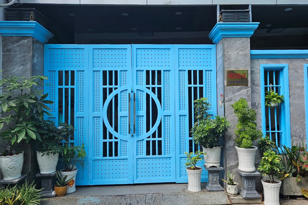Địa chỉ 240/13/18D Nguyễn Văn Luông, Phường 11, Quận 6, nơi đăng ký hoạt động của Công ty TNHH hóa mỹ phẩm Chi Chi không có biển hiệu bên ngoài