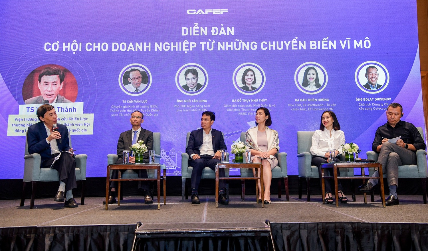 Kinh tế nhiều điểm sáng nhưng niềm tin thị trường vẫn đáng quan ngại -0