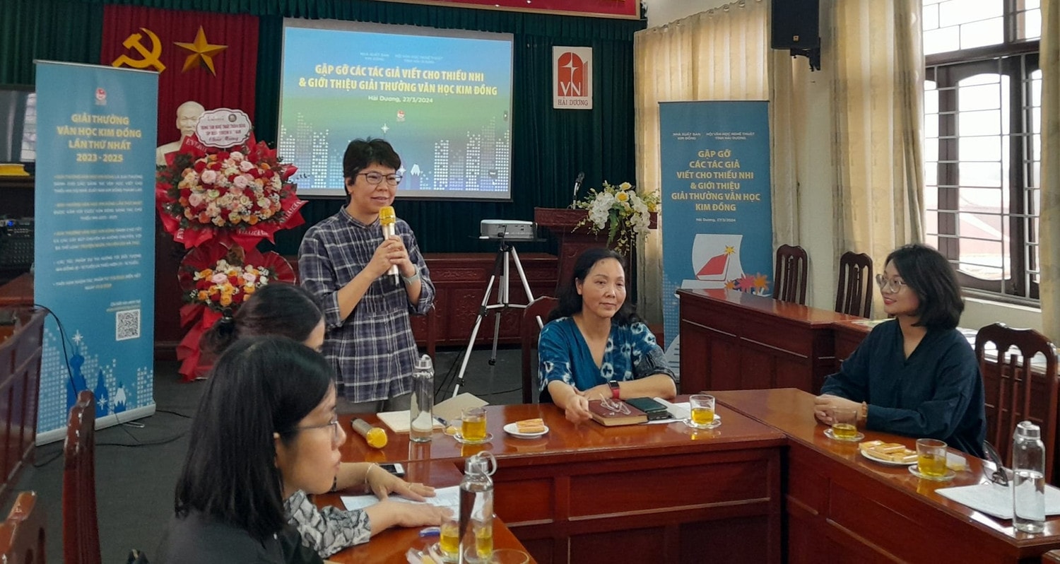 Gặp gỡ các tác giả viết cho thiếu nhi tại Hải Dương -0