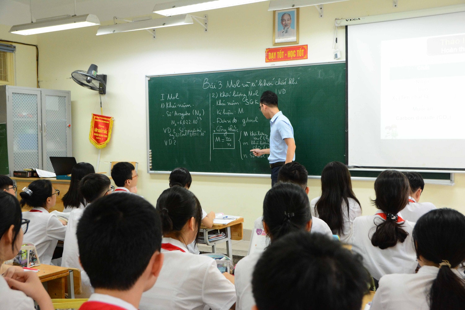 Lý do thiếu hàng nghìn giáo viên cho hương trình giáo dục phổ thông mới -0