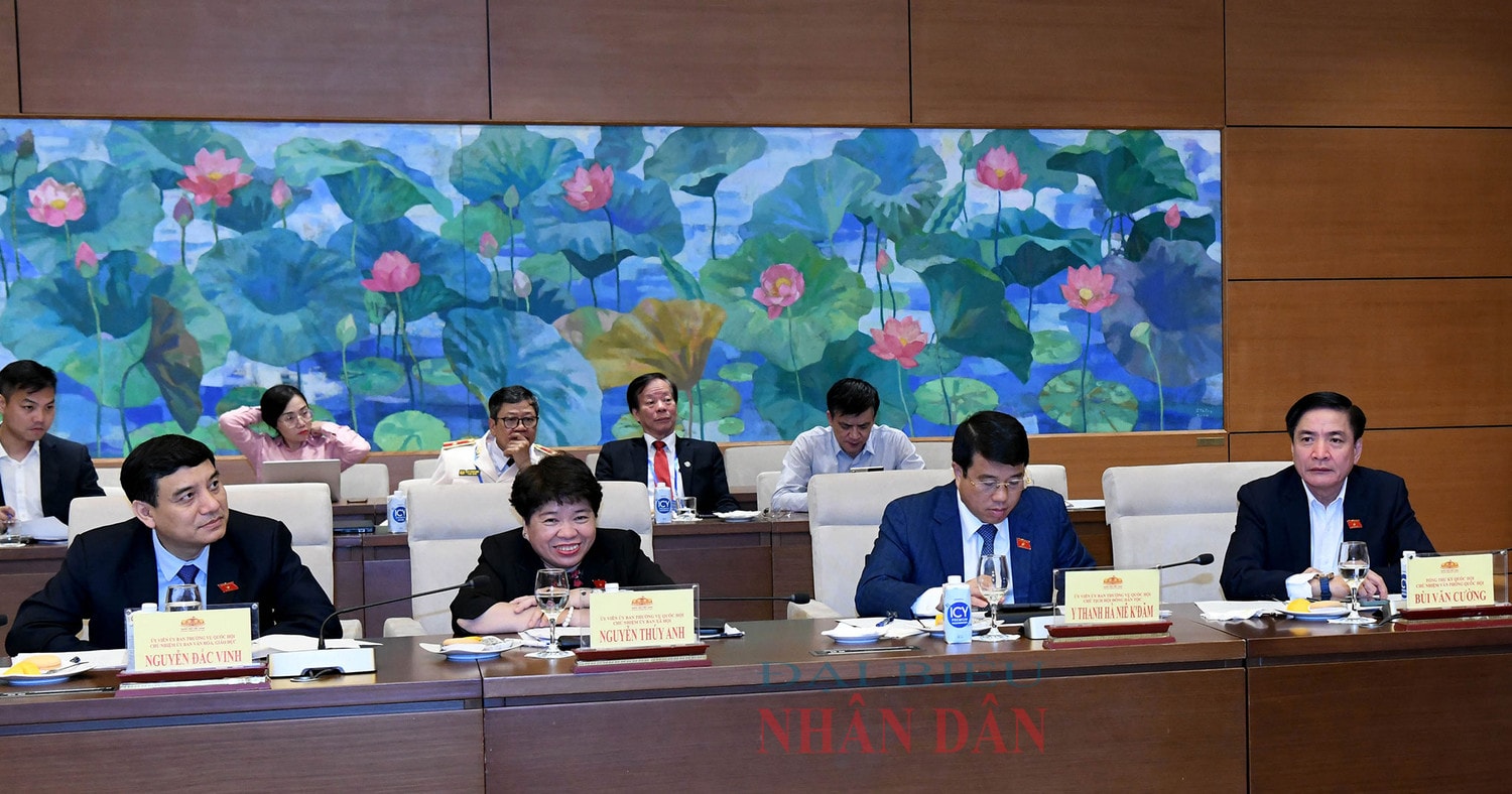 Chủ tịch Quốc hội Vương Đình Huệ: Tiếp tục khơi dậy khát vọng và trách nhiệm phát triển Thủ đô Hà Nội nghìn năm văn hiến, anh hùng -0